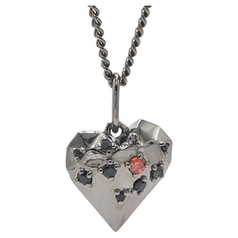 crystal heart necklace gucci|Gucci trademark necklace with heart pendant.